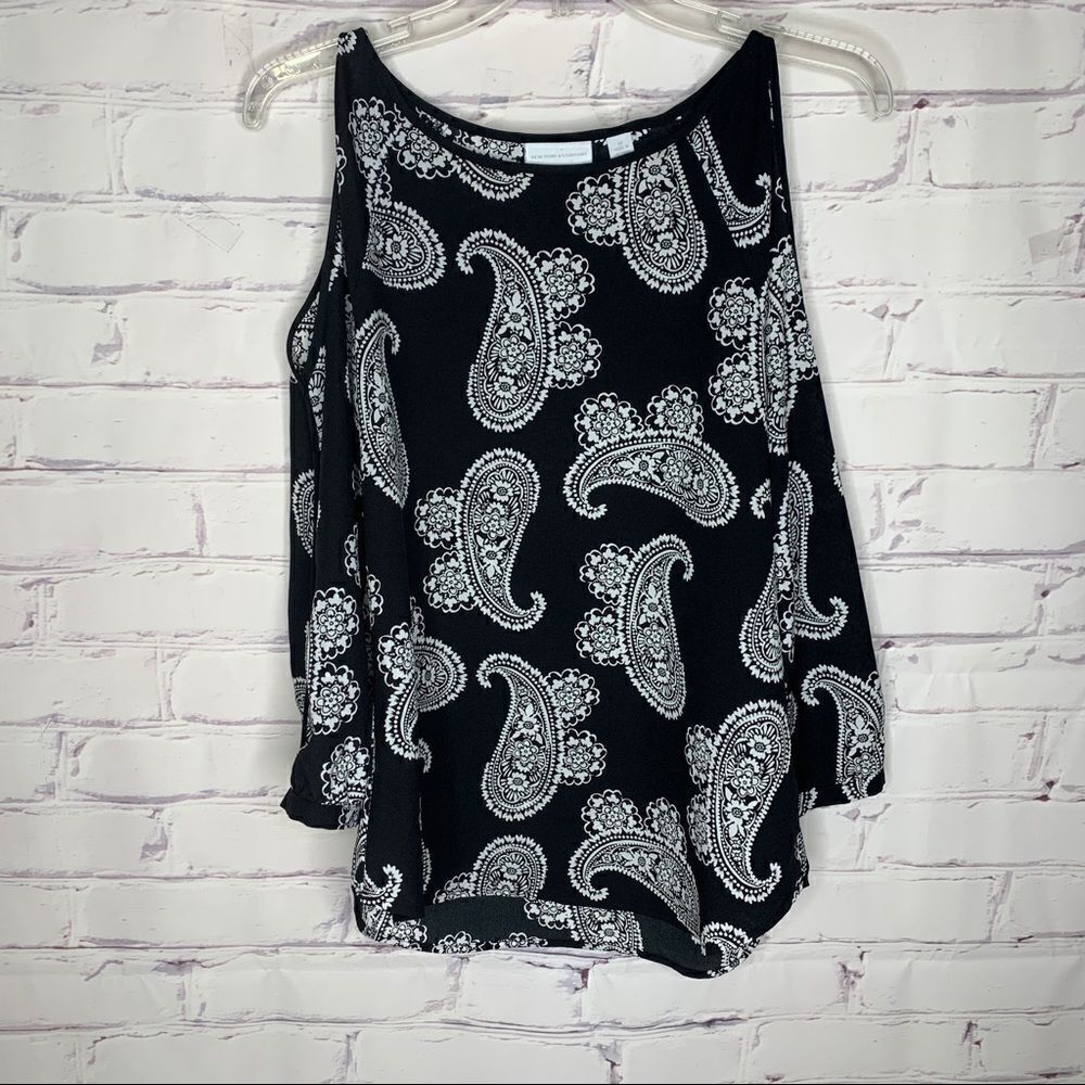 ‎New York & Company XS top